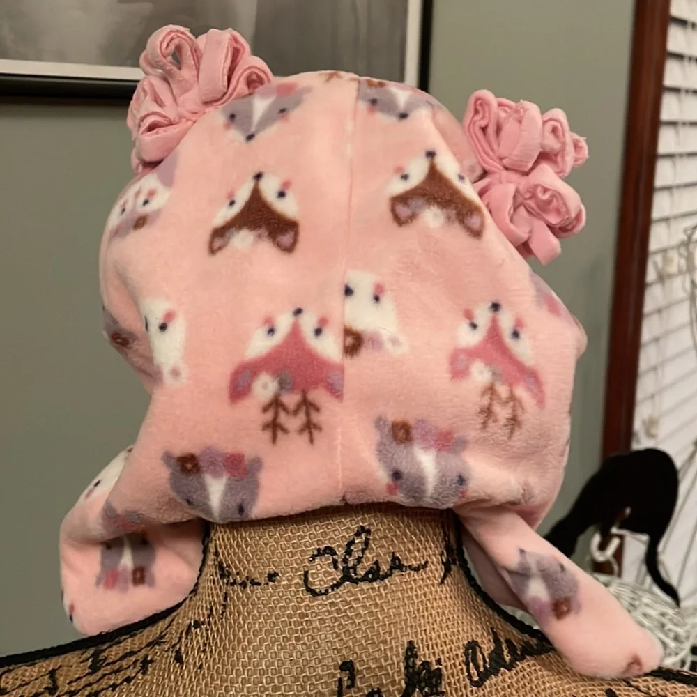 The Children’s Place hat, NWT.